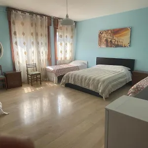 https://night-b13.hotelinveneto.com