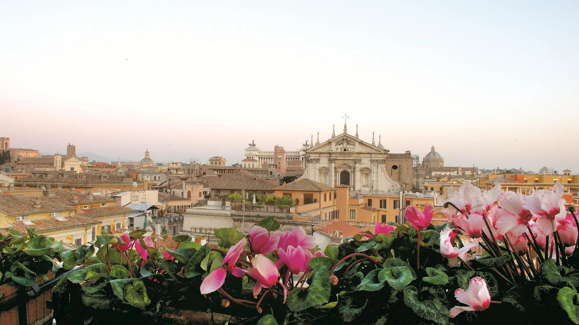 Colonna Palace Hotel Rome