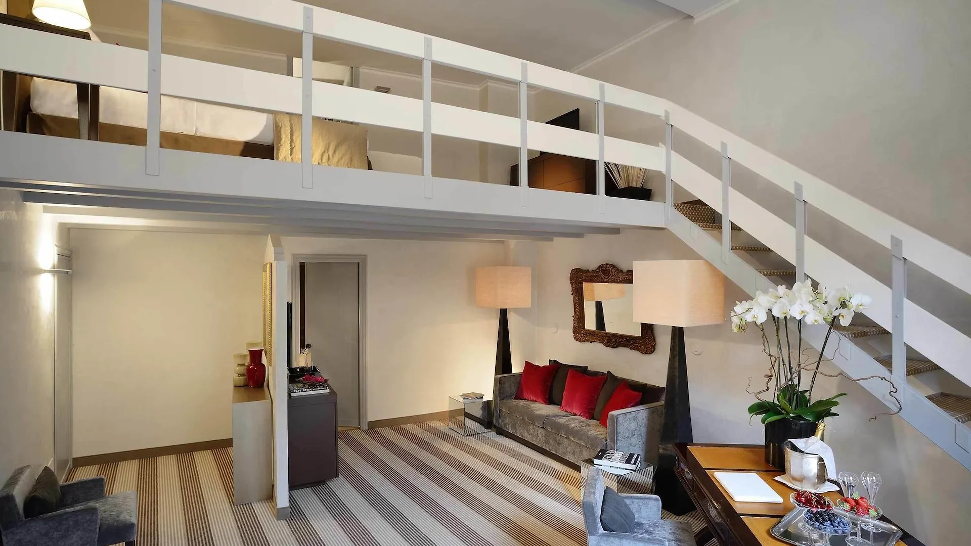 Colonna Palace Hotel Rome