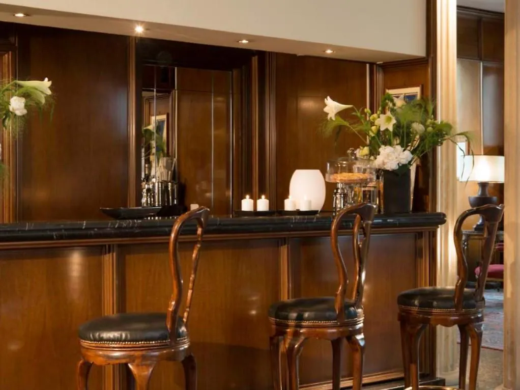 Colonna Palace Hotel Ρώμη