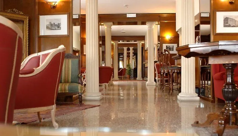 Colonna Palace Hotel Ρώμη